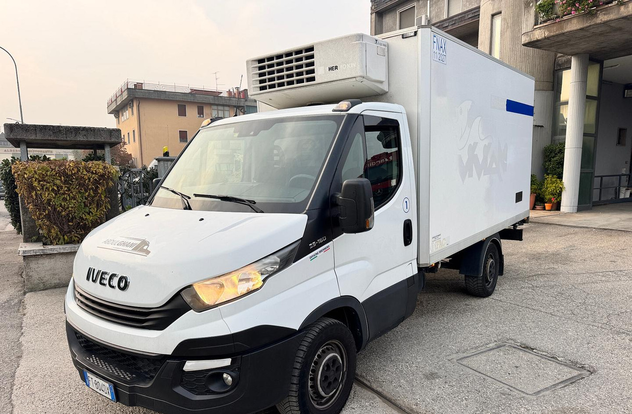 IVECO DAILY 35S16 - FRIGO - 2019 - Hűtős kisteherautó: 1 kép. IVECO DAILY 35S16 - FRIGO - 2019 - Hűtős kisteherautó: 1 kép.