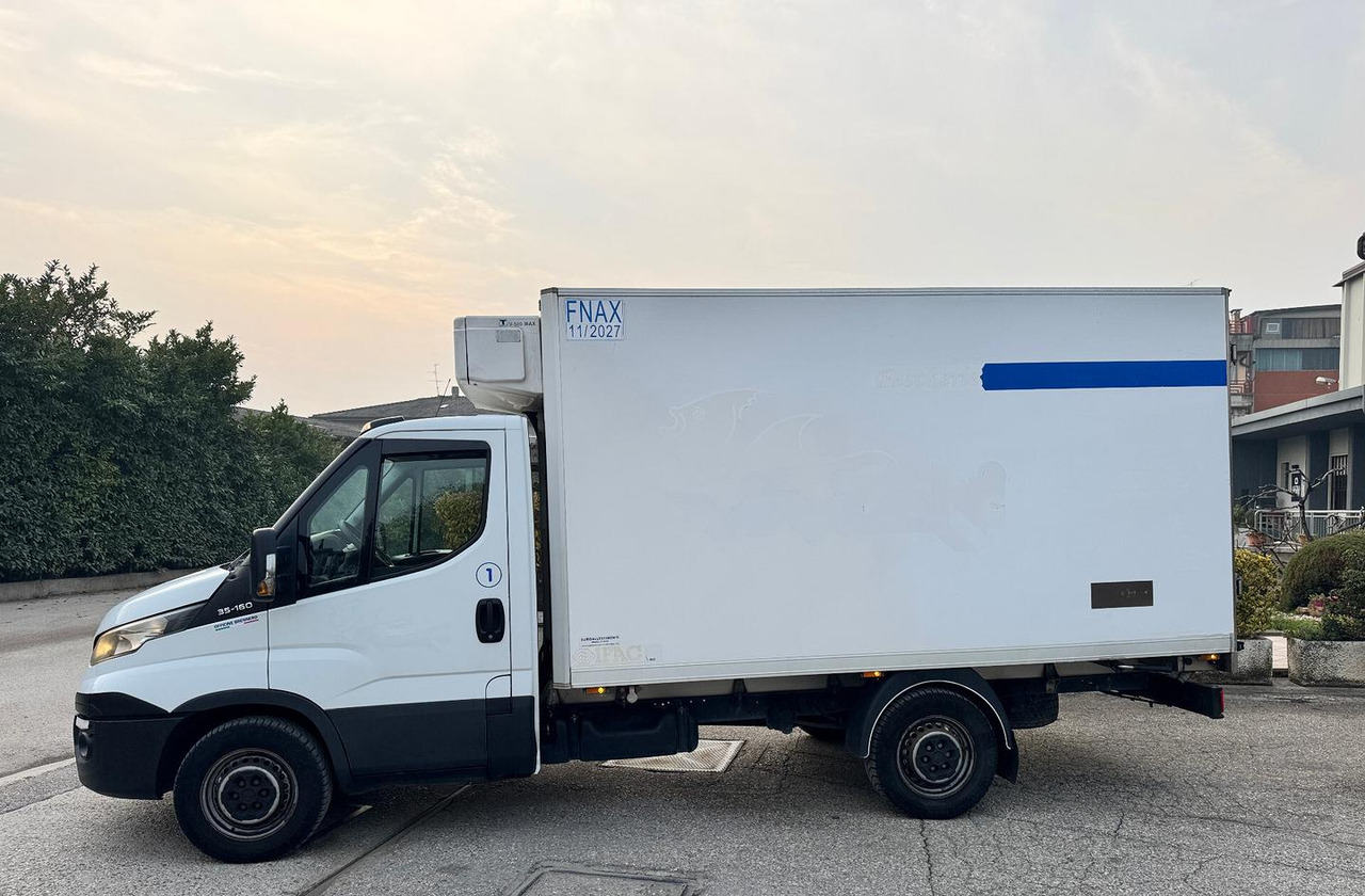 IVECO DAILY 35S16 - FRIGO - 2019 - Hűtős kisteherautó: 4 kép. IVECO DAILY 35S16 - FRIGO - 2019 - Hűtős kisteherautó: 4 kép.