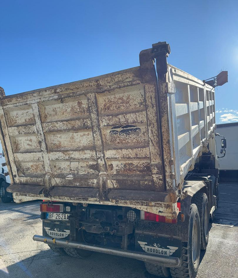 Ribaltabile DAF 85 CF 430 - anno 1999 - Billenőplatós teherautó: 4 kép. Ribaltabile DAF 85 CF 430 - anno 1999 - Billenőplatós teherautó: 4 kép.