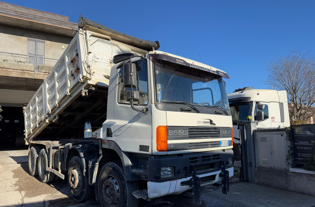 Ribaltabile daf 85cf 430 / anno 1999 - Billenőplatós teherautó: 2 kép. Ribaltabile daf 85cf 430 / anno 1999 - Billenőplatós teherautó: 2 kép.
