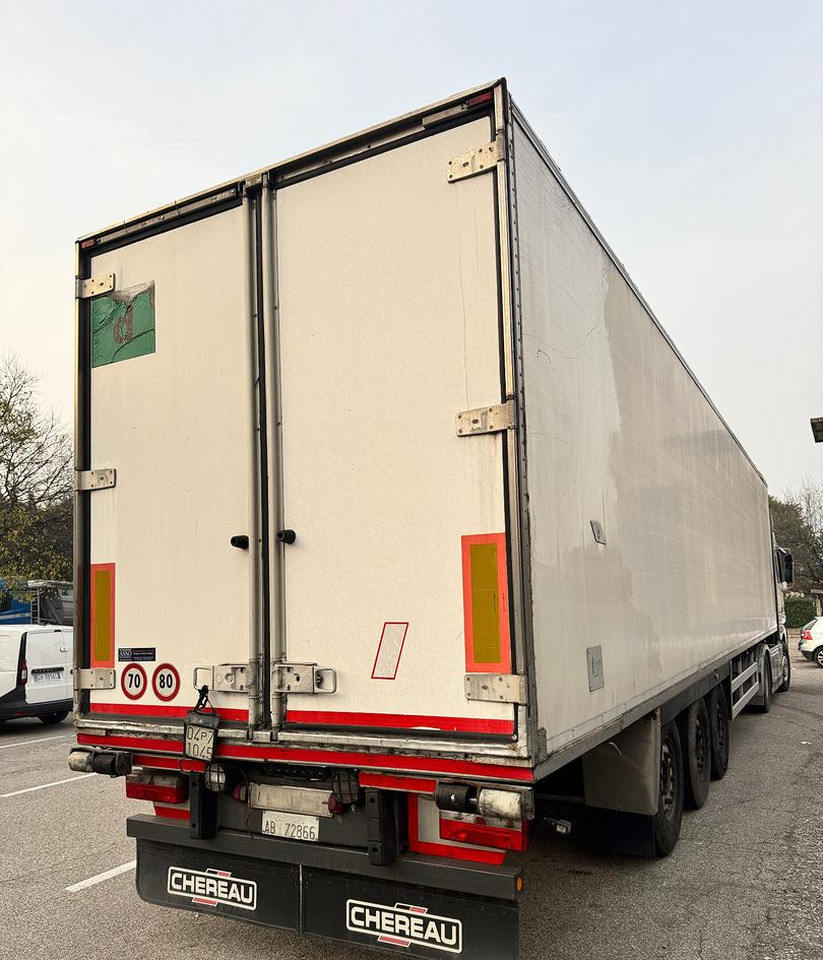 SEMIRIMORCHIO FRIGO CHEREAU - Félpótkocsi hűtős: 2 kép. SEMIRIMORCHIO FRIGO CHEREAU - Félpótkocsi hűtős: 2 kép.