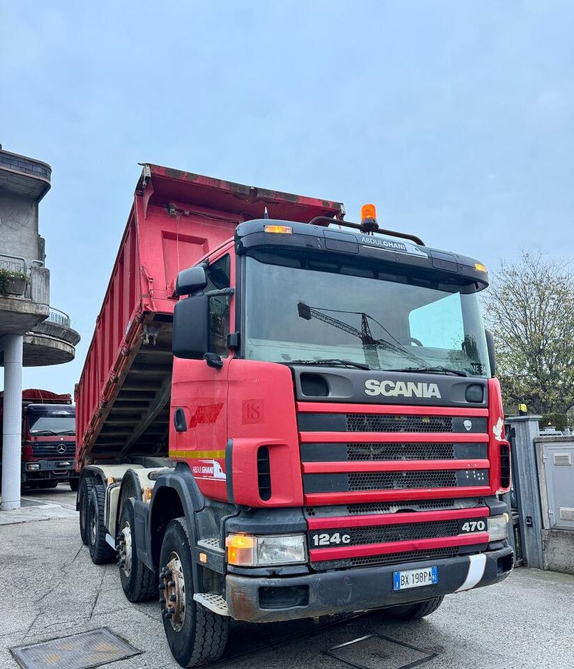 Scania R124/470 Ribaltabile 8X4 - Billenőplatós teherautó: 1 kép. Scania R124/470 Ribaltabile 8X4 - Billenőplatós teherautó: 1 kép.