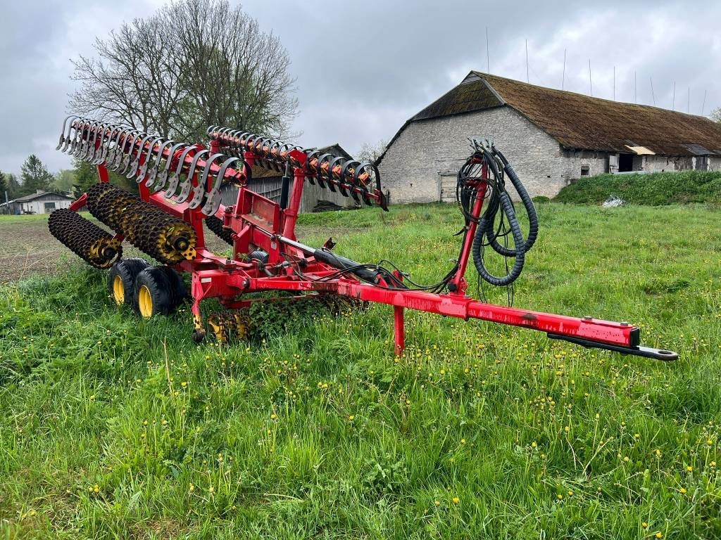 Vaderstad Rexius1020 - Mezőgazdasági hengerek: 1 kép. Vaderstad Rexius1020 - Mezőgazdasági hengerek: 1 kép.
