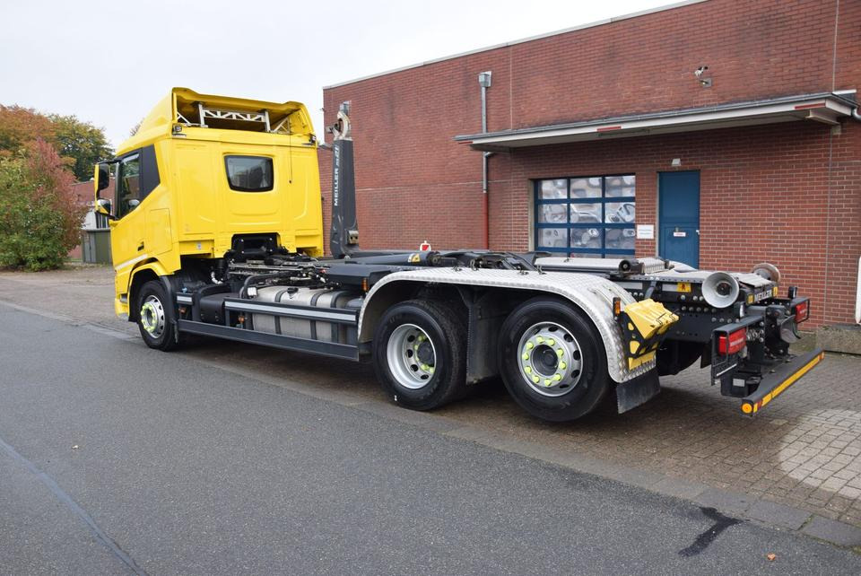 DAF XG 450 Meiller RS21 Abroll ACC Navi Kamera EU6E - Horgos rakodó teherautó: 4 kép. DAF XG 450 Meiller RS21 Abroll ACC Navi Kamera EU6E - Horgos rakodó teherautó: 4 kép.