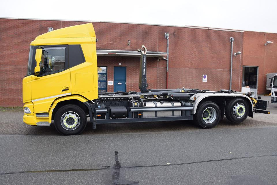 DAF XG 450 Meiller RS21 Abroll ACC Navi Kamera EU6E - Horgos rakodó teherautó: 3 kép. DAF XG 450 Meiller RS21 Abroll ACC Navi Kamera EU6E - Horgos rakodó teherautó: 3 kép.