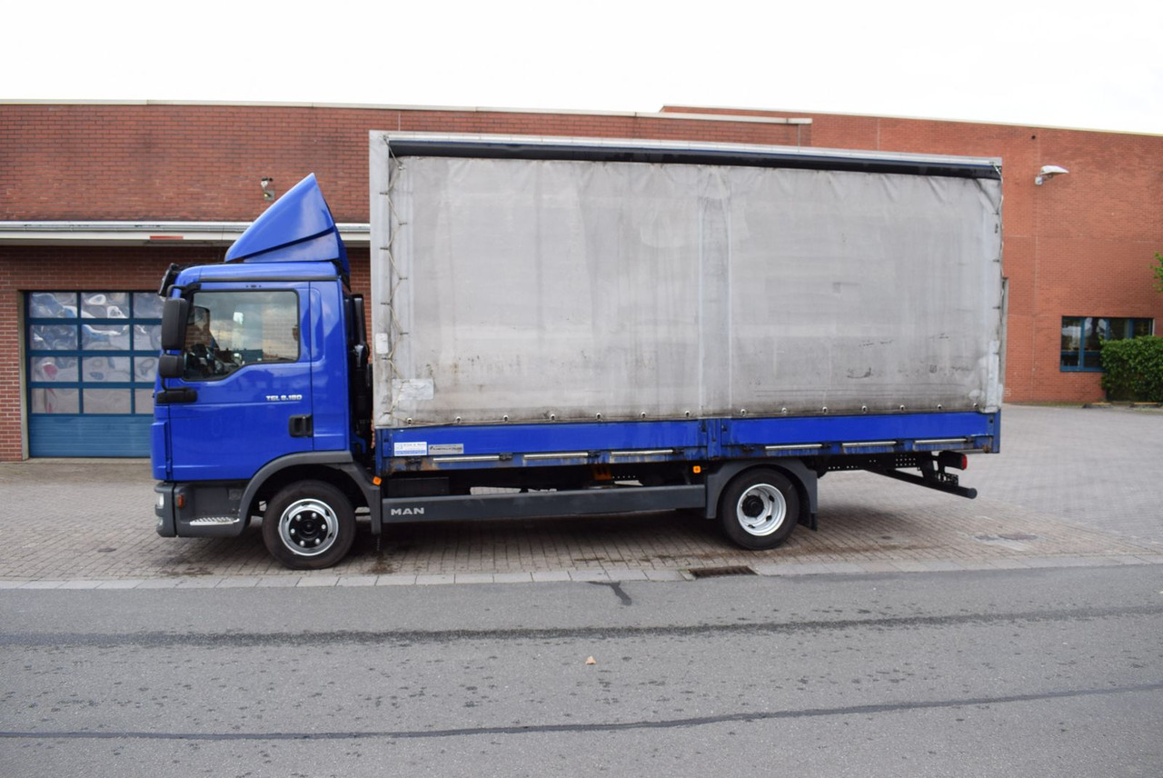 MAN TGL 8.180 Pritsche Schiebeplane Klima 3-Sitzer - Ponyvás kisteherautó: 3 kép. MAN TGL 8.180 Pritsche Schiebeplane Klima 3-Sitzer - Ponyvás kisteherautó: 3 kép.