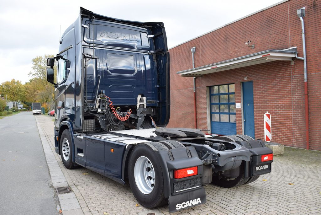 Scania S 450 Highline 2xTank LED Vollluft Retarder - Nyergesvontató: 5 kép. Scania S 450 Highline 2xTank LED Vollluft Retarder - Nyergesvontató: 5 kép.