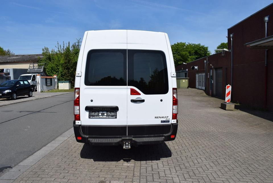 Renault Master 3,5t Allrad 4X4 Klima Standheizung L4H2 - Duplakabinos kisteherautó: 5 kép. Renault Master 3,5t Allrad 4X4 Klima Standheizung L4H2 - Duplakabinos kisteherautó: 5 kép.