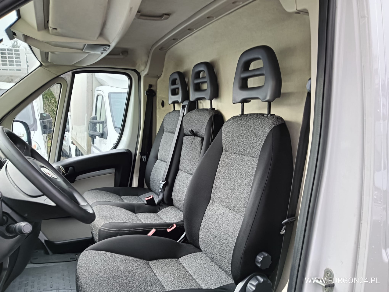 Kis furgon FIAT DUCATO FURGON BLASZAK L2H2 NR 787: 9 kép.