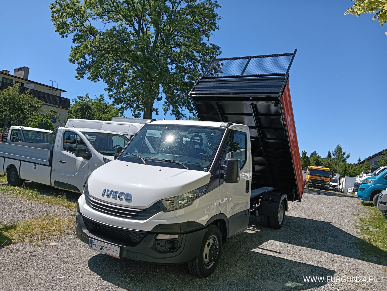 IVECO DAILY 35C14 WYWROTKA KIPER Z NAJAZDAMI NR 841 - Billenőplatós kisteherautó: 1 kép. IVECO DAILY 35C14 WYWROTKA KIPER Z NAJAZDAMI NR 841 - Billenőplatós kisteherautó: 1 kép.