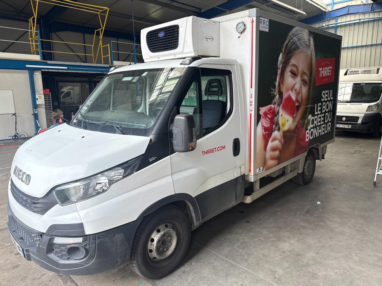 IVECO DAILY 35S12 KONTENER CHŁODNIA MROŹNIA NR 879 - Hűtős kisteherautó: 1 kép. IVECO DAILY 35S12 KONTENER CHŁODNIA MROŹNIA NR 879 - Hűtős kisteherautó: 1 kép.