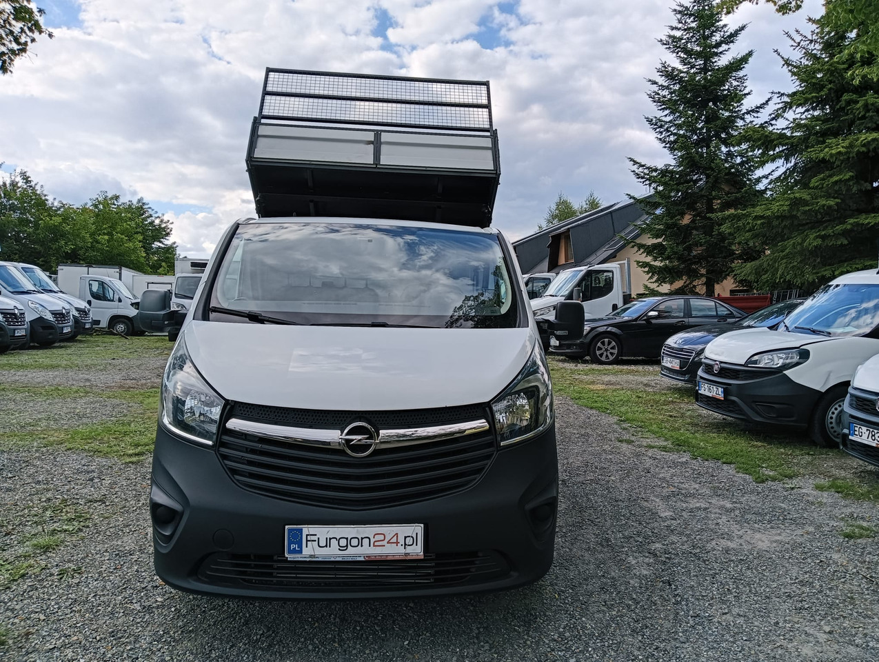 OPEL VIVARO WYWROTKA KIPER Z NAJAZDAMI NR 870 - Billenőplatós kisteherautó: 2 kép. OPEL VIVARO WYWROTKA KIPER Z NAJAZDAMI NR 870 - Billenőplatós kisteherautó: 2 kép.