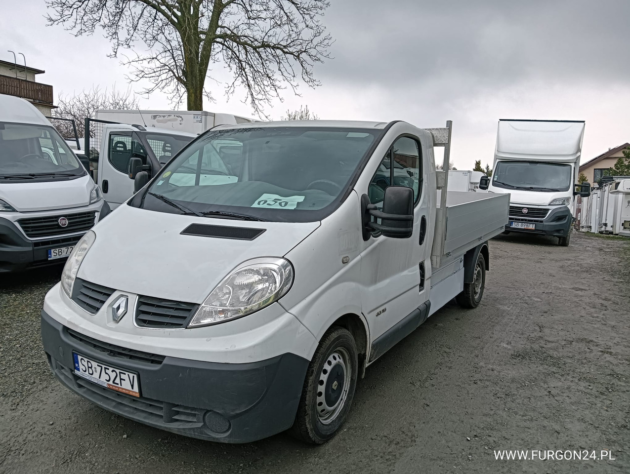 RENAULT TRAFIC PLATFORMA DO ZABUDOWY NR 625 - Billenőplatós kisteherautó: 4 kép. RENAULT TRAFIC PLATFORMA DO ZABUDOWY NR 625 - Billenőplatós kisteherautó: 4 kép.