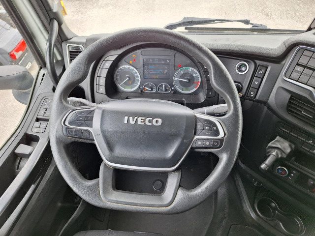 IVECO Massif ne postoji - Nyergesvontató: 4 kép. IVECO Massif ne postoji - Nyergesvontató: 4 kép.