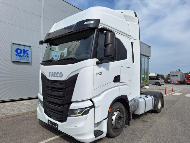 IVECO Stralis AS440S48T/P - AF4T - Nyergesvontató: 1 kép. IVECO Stralis AS440S48T/P - AF4T - Nyergesvontató: 1 kép.