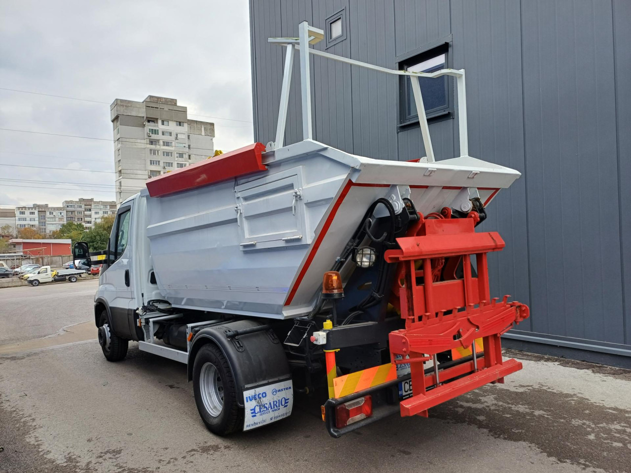 IVECO 65C15 - Kisteherautó: 5 kép. IVECO 65C15 - Kisteherautó: 5 kép.