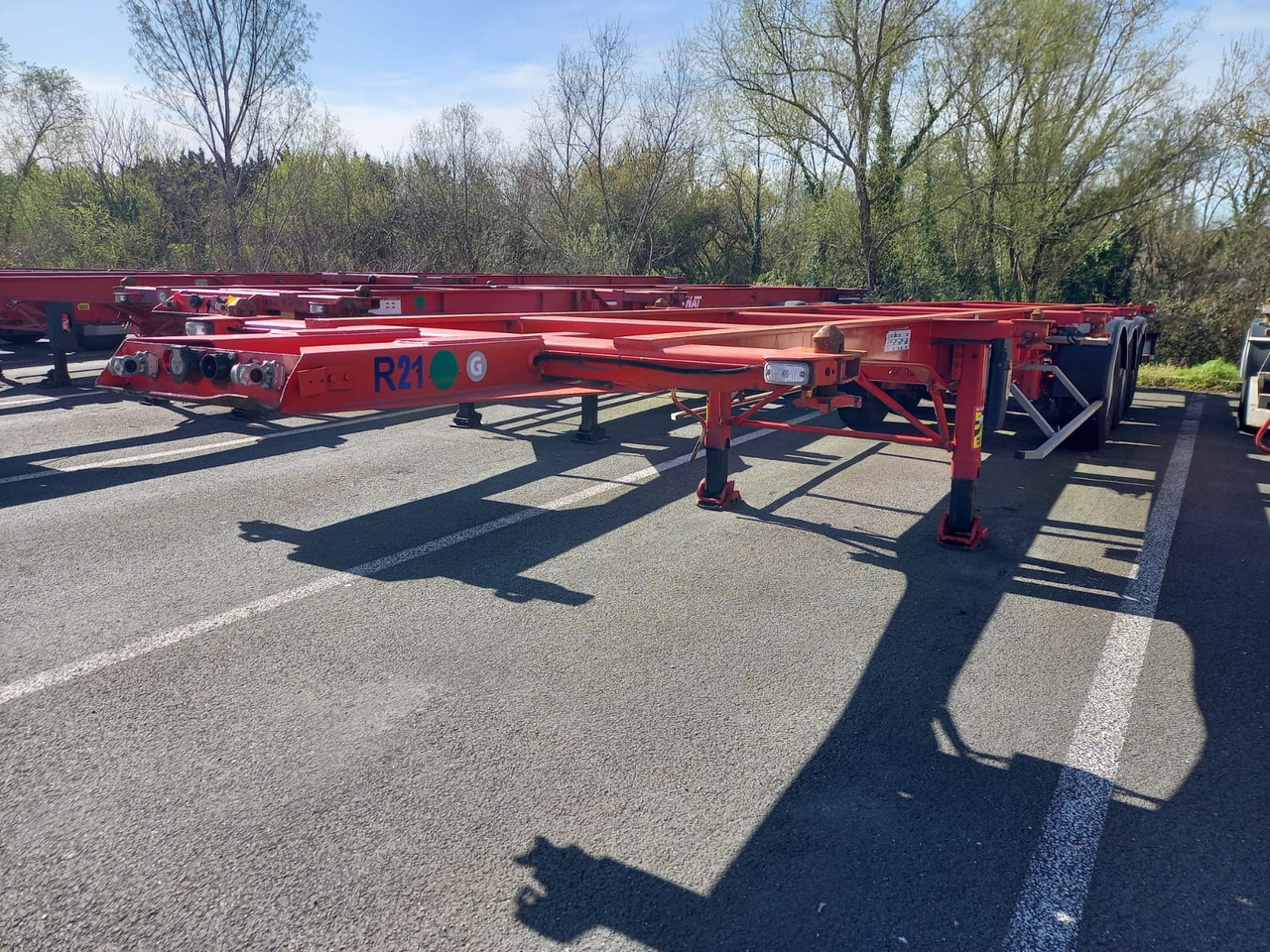 FRUEHAUF - Félpótkocsi cserefelépítményes: 5 kép. FRUEHAUF - Félpótkocsi cserefelépítményes: 5 kép.