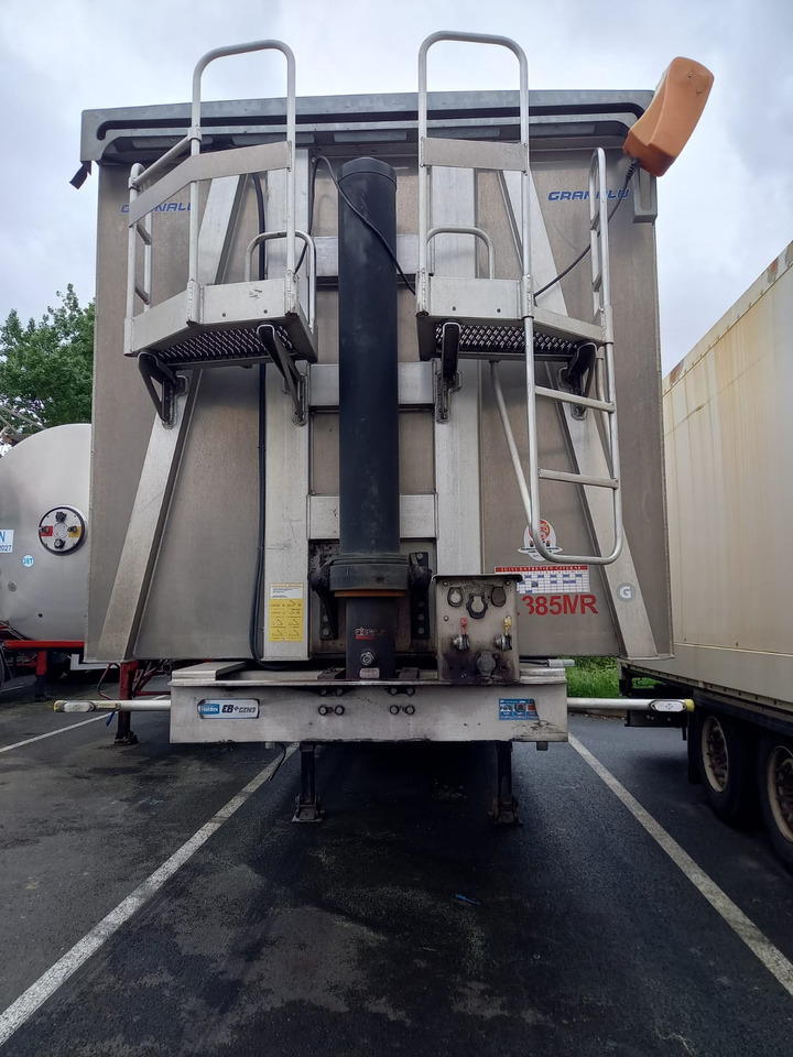 GRANALU - Félpótkocsi billenőplatós: 4 kép. GRANALU - Félpótkocsi billenőplatós: 4 kép.