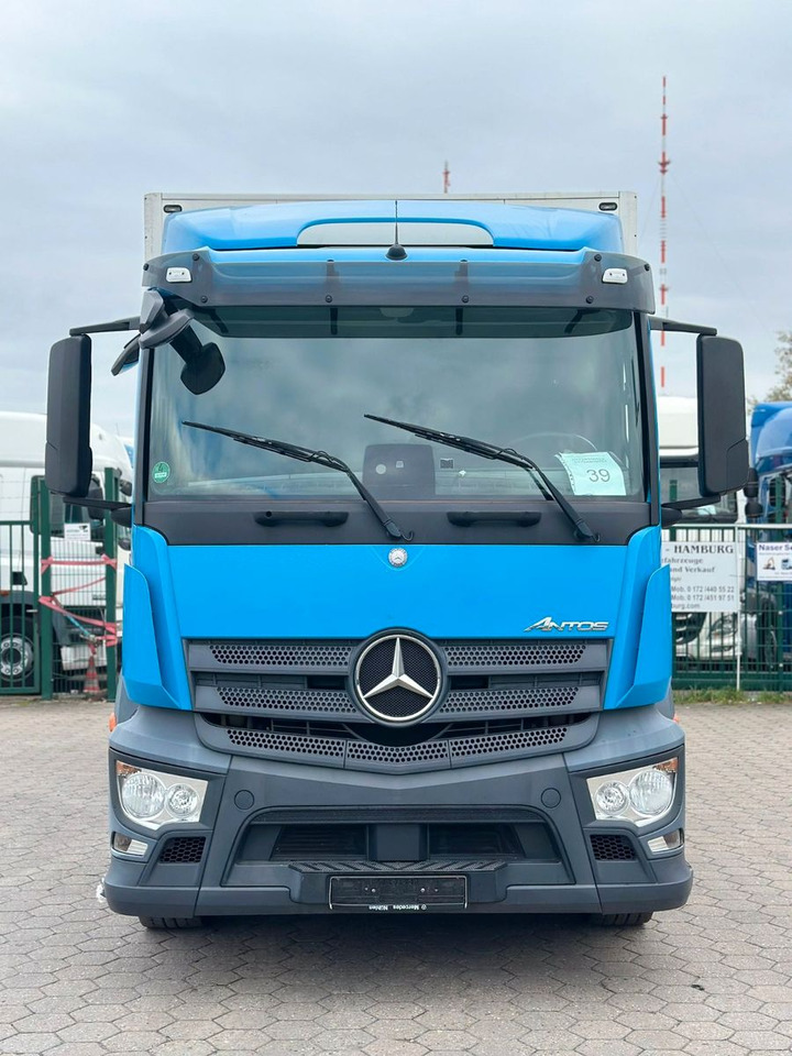 Mercedes-Benz Antos 1830+Isolierkoffer - Dobozos felépítményű teherautó: 2 kép. Mercedes-Benz Antos 1830+Isolierkoffer - Dobozos felépítményű teherautó: 2 kép.