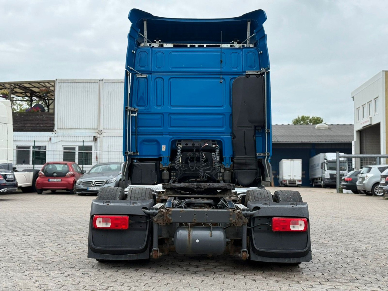 DAF XF 460 Low +Retarter+2xTank - Nyergesvontató: 5 kép. DAF XF 460 Low +Retarter+2xTank - Nyergesvontató: 5 kép.