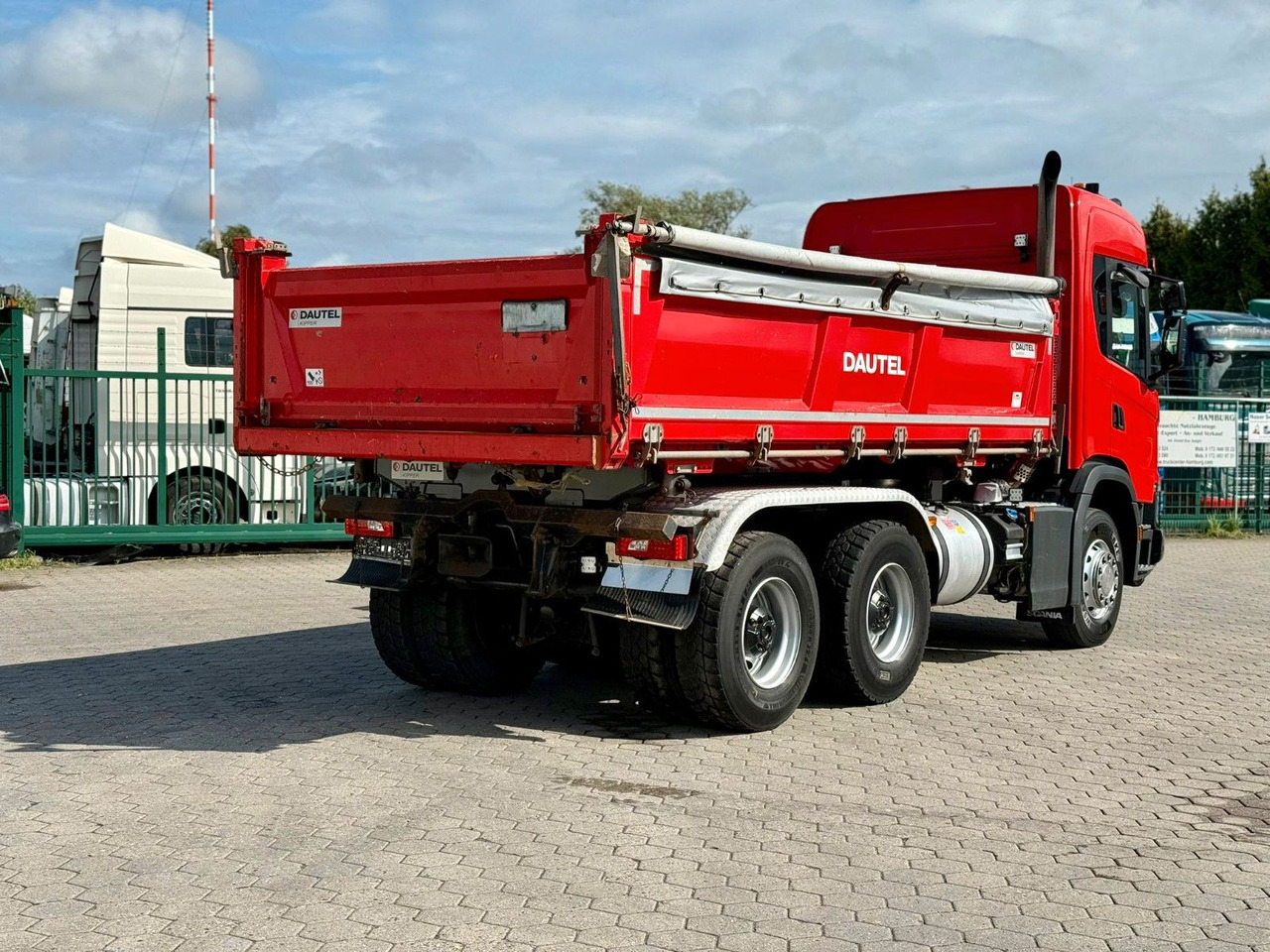 Scania G500 3S. Kipper mit Bordmatik Blatt-Blatt - Billenőplatós teherautó: 4 kép. Scania G500 3S. Kipper mit Bordmatik Blatt-Blatt - Billenőplatós teherautó: 4 kép.