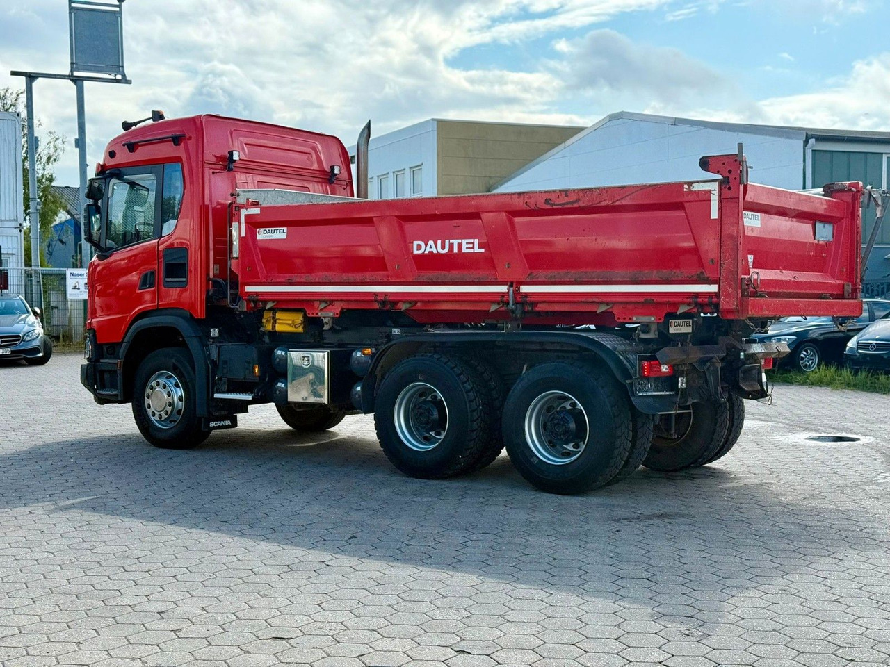 Scania G500 3S. Kipper mit Bordmatik Blatt-Blatt - Billenőplatós teherautó: 5 kép. Scania G500 3S. Kipper mit Bordmatik Blatt-Blatt - Billenőplatós teherautó: 5 kép.
