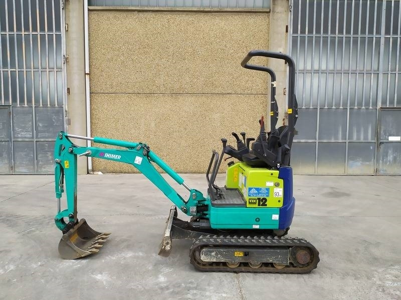 IHI 12 VX E - Minikotró: 2 kép. IHI 12 VX E - Minikotró: 2 kép.