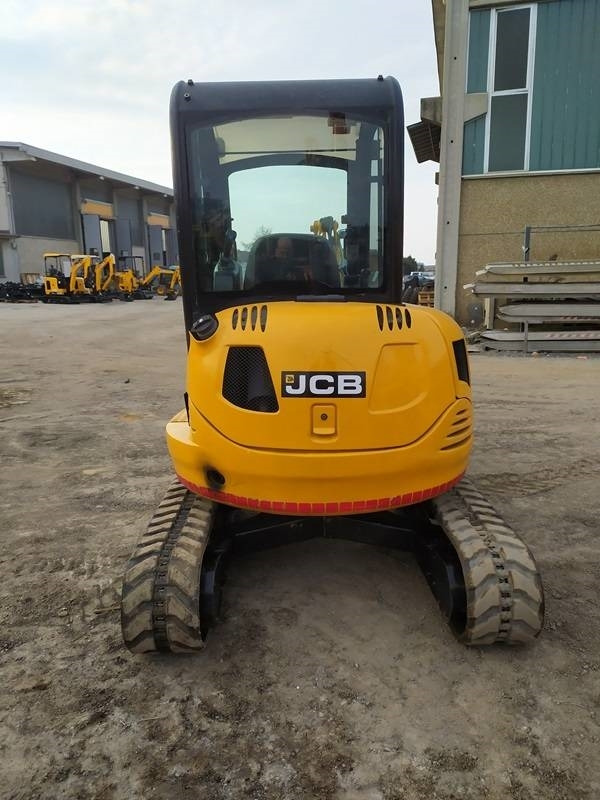 JCB 8030 ZTS - Minikotró: 3 kép. JCB 8030 ZTS - Minikotró: 3 kép.