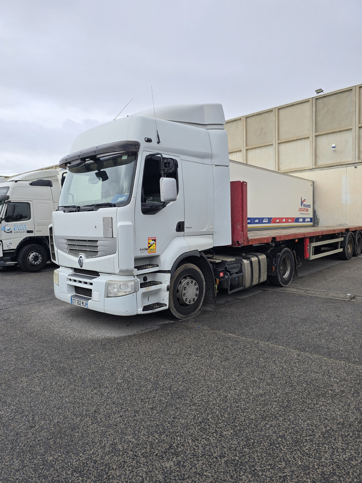 RENAULT PREMIUM 460 DXI - Nyergesvontató: 1 kép. RENAULT PREMIUM 460 DXI - Nyergesvontató: 1 kép.