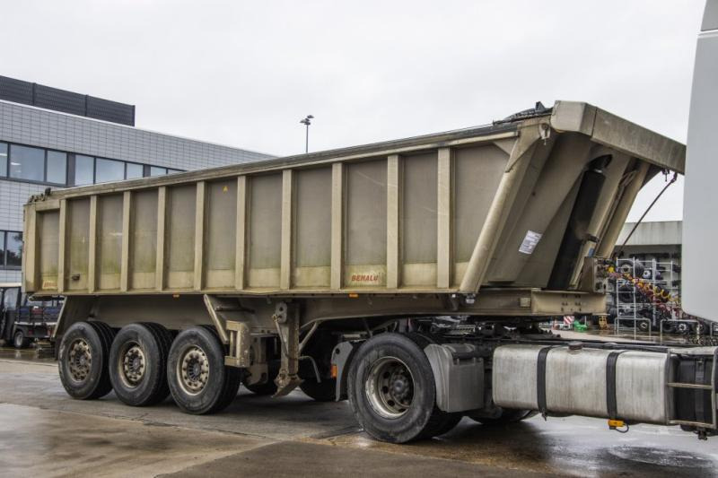 Benalu C34 - ALU - Félpótkocsi billenőplatós: 2 kép. Benalu C34 - ALU - Félpótkocsi billenőplatós: 2 kép.