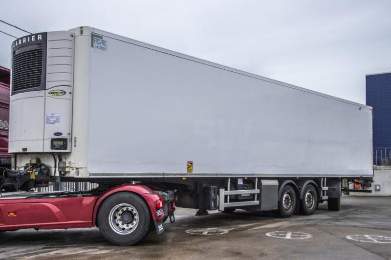 Asca CARRIER 1850 MT+CLOISON+ESS. DIRECT./STEERING/GELENKT - Félpótkocsi: 1 kép. Asca CARRIER 1850 MT+CLOISON+ESS. DIRECT./STEERING/GELENKT - Félpótkocsi: 1 kép.