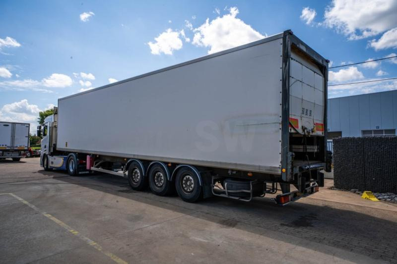 Samro S338D HPF+ PORTE FIT - Félpótkocsi: 5 kép. Samro S338D HPF+ PORTE FIT - Félpótkocsi: 5 kép.