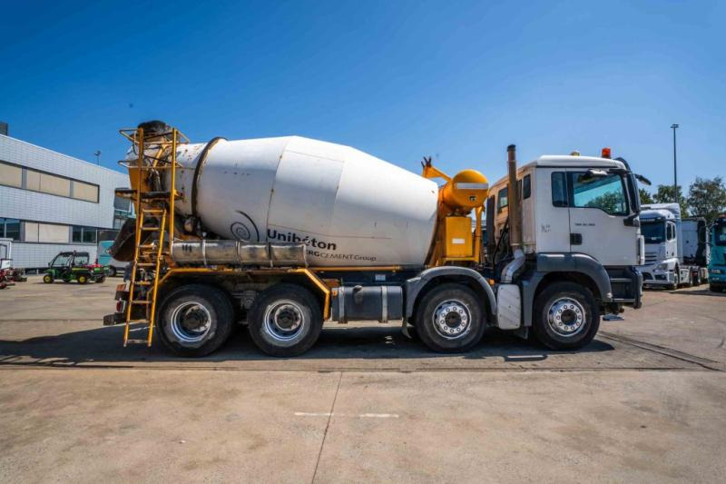 MAN TGS 32.360 BB+LIEBHERR+TAPIS THEAM TS 13m - Betonmixer: 3 kép. MAN TGS 32.360 BB+LIEBHERR+TAPIS THEAM TS 13m - Betonmixer: 3 kép.