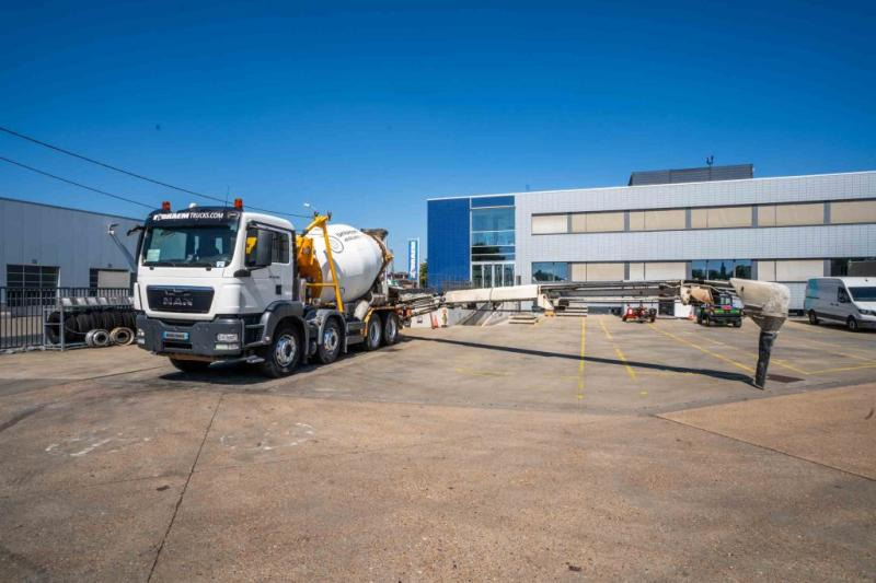MAN TGS 32.360 BB+LIEBHERR+TAPIS THEAM TS 13m - Betonmixer: 1 kép. MAN TGS 32.360 BB+LIEBHERR+TAPIS THEAM TS 13m - Betonmixer: 1 kép.