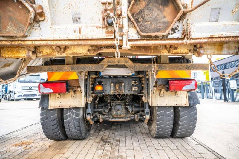 MAN TGS 35.360 BB - Billenőplatós teherautó: 4 kép. MAN TGS 35.360 BB - Billenőplatós teherautó: 4 kép.