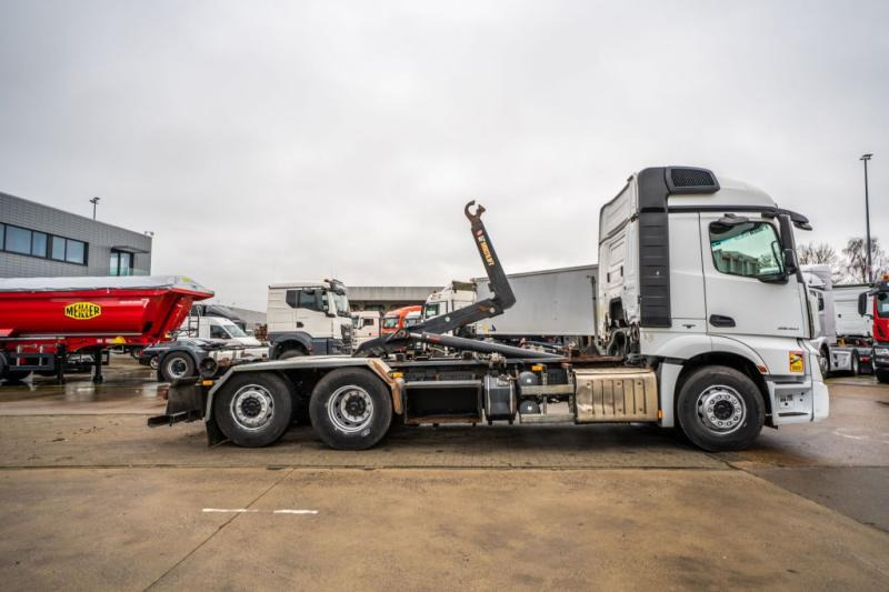 Mercedes ACTROS 2540 +MULTILIFT XP 20-56 - Horgos rakodó teherautó: 3 kép. Mercedes ACTROS 2540 +MULTILIFT XP 20-56 - Horgos rakodó teherautó: 3 kép.