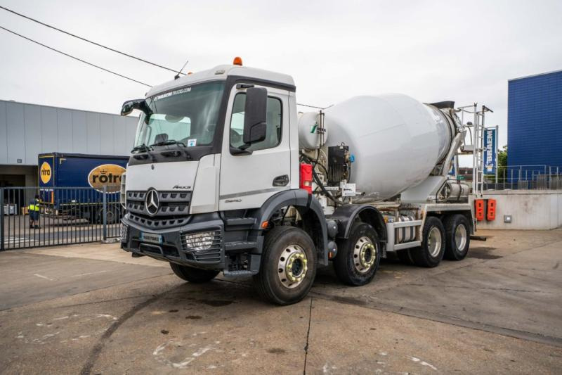 Mercedes AROCS 3240 + STETTER 9m3 - Betonmixer: 1 kép. Mercedes AROCS 3240 + STETTER 9m3 - Betonmixer: 1 kép.