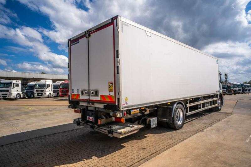 Mercedes AXOR 1829 BL-MP3 +CARRIER+DHOLLANDIA - Hűtős teherautó: 4 kép. Mercedes AXOR 1829 BL-MP3 +CARRIER+DHOLLANDIA - Hűtős teherautó: 4 kép.
