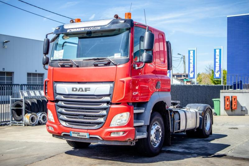 DAF CF480+56 ton+Intarder+hydr. - Nyergesvontató: 1 kép. DAF CF480+56 ton+Intarder+hydr. - Nyergesvontató: 1 kép.