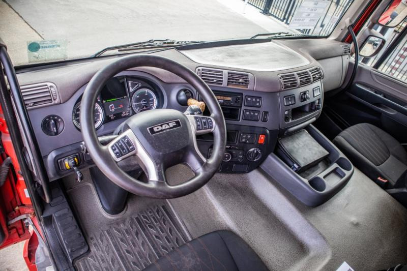 Interior photo 1: Nyergesvontató DAF CF480FT-56 Ton-Big Axle+Intarder+Hydr.