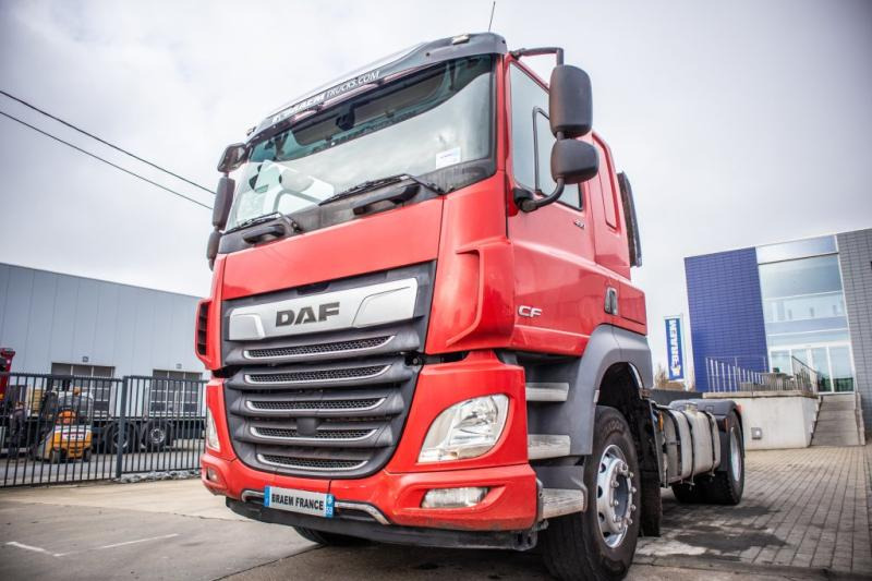 DAF CF480FT-56 Ton-Intarder+Hydr. - Nyergesvontató: 1 kép. DAF CF480FT-56 Ton-Intarder+Hydr. - Nyergesvontató: 1 kép.