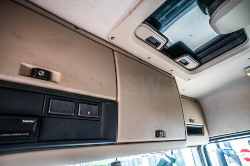 Nyergesvontató DAF XF 480 FT (50T.): 9 kép. Nyergesvontató DAF XF 480 FT (50T.): 9 kép.