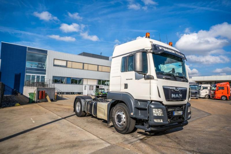 MAN TGS 18.460 LX BLS+INTARDER+KIPHYDR. - Nyergesvontató: 2 kép. MAN TGS 18.460 LX BLS+INTARDER+KIPHYDR. - Nyergesvontató: 2 kép.