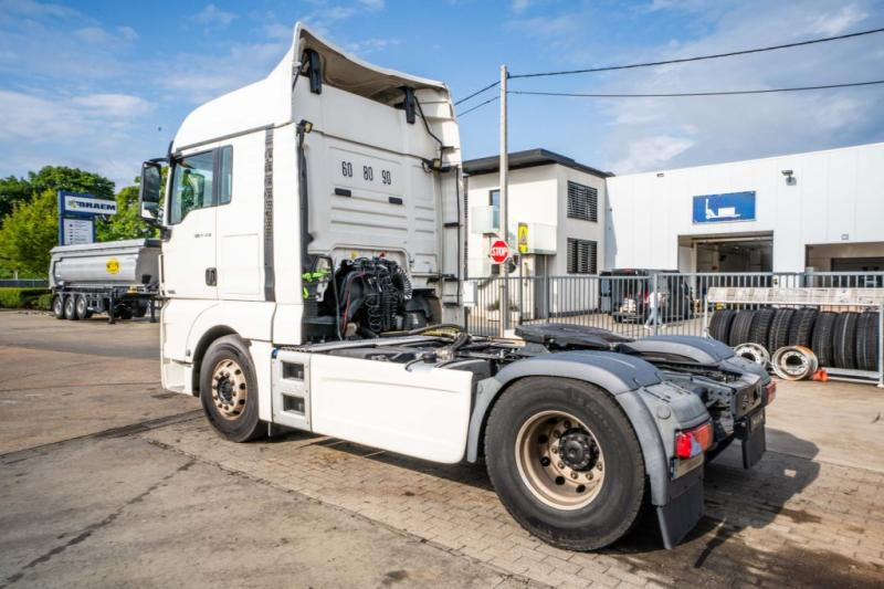 MAN TGX 18 460 XLX BLS+INTARDER+ADR+KIPHYDR. - Nyergesvontató: 5 kép. MAN TGX 18 460 XLX BLS+INTARDER+ADR+KIPHYDR. - Nyergesvontató: 5 kép.