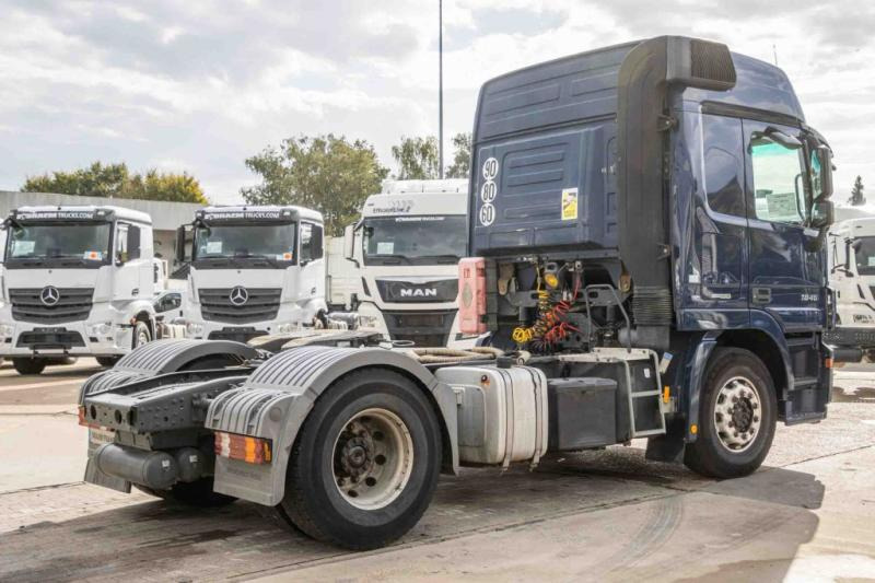 Mercedes ACTROS 1846 LS-MP3+HYDR.+ADR - Nyergesvontató: 4 kép. Mercedes ACTROS 1846 LS-MP3+HYDR.+ADR - Nyergesvontató: 4 kép.