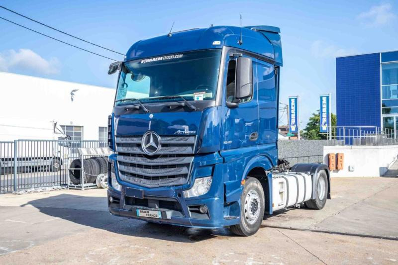 Mercedes ACTROS 1848 LS - Nyergesvontató: 1 kép. Mercedes ACTROS 1848 LS - Nyergesvontató: 1 kép.