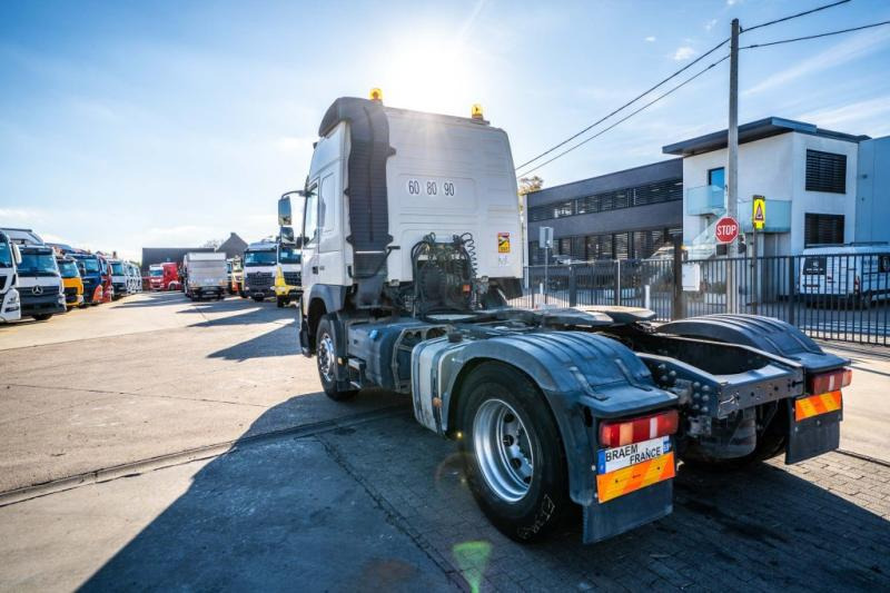 Volvo FMX 460 GLOB + HYDR - Nyergesvontató: 3 kép. Volvo FMX 460 GLOB + HYDR - Nyergesvontató: 3 kép.