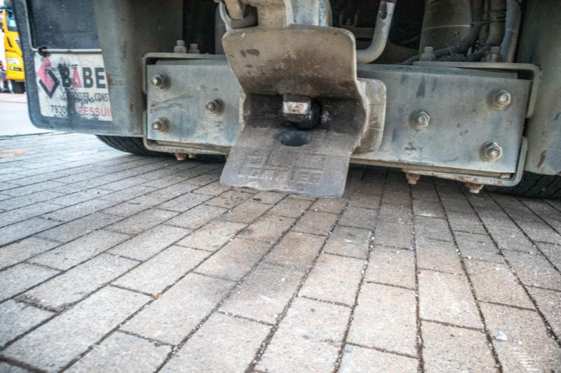 Renault LANDER 460DXI-6x2+10 pneus/tires-intarder - Ponyvás teherautó: 5 kép. Renault LANDER 460DXI-6x2+10 pneus/tires-intarder - Ponyvás teherautó: 5 kép.