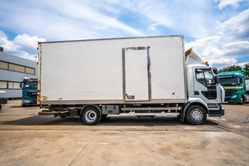 Renault MIDLUM 270 DXI (14T.)+DHOLLANDIA - Dobozos felépítményű teherautó: 3 kép. Renault MIDLUM 270 DXI (14T.)+DHOLLANDIA - Dobozos felépítményű teherautó: 3 kép.