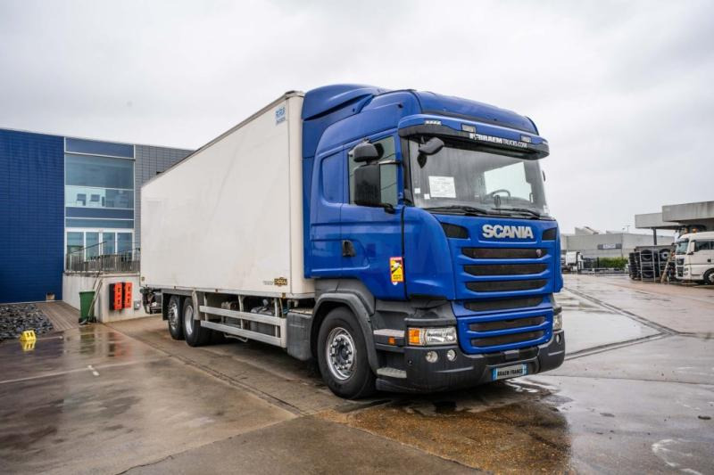 Scania R 410+CHEREAU+CARRIER 1150 MT+DHOLLANDIA 2.5T - Hűtős teherautó: 2 kép. Scania R 410+CHEREAU+CARRIER 1150 MT+DHOLLANDIA 2.5T - Hűtős teherautó: 2 kép.